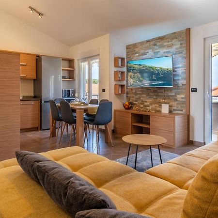Penthouse Gea Apartment เปรมันตูรา ภายนอก รูปภาพ