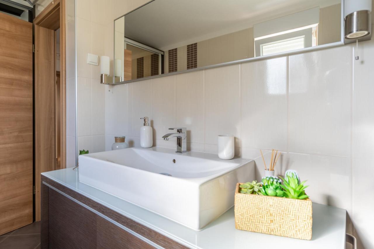 Penthouse Gea Apartment เปรมันตูรา ภายนอก รูปภาพ