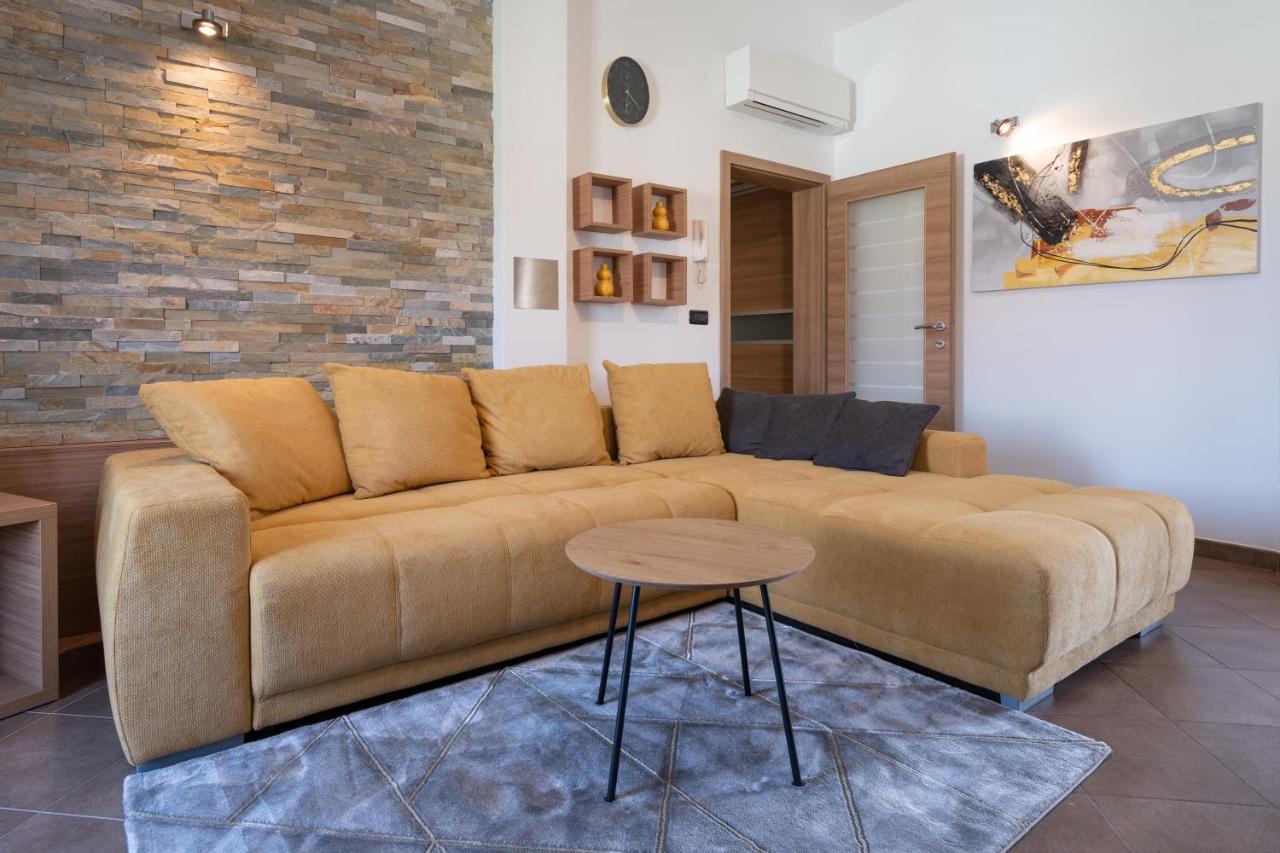 Penthouse Gea Apartment เปรมันตูรา ภายนอก รูปภาพ
